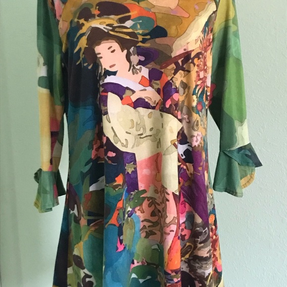 Colorful, artistic women’s casual top - Picture 4 of 11